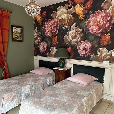 מונטובן Manoir De La Gravette, Manoir Et Table D'Hotes מראה חיצוני תמונה
