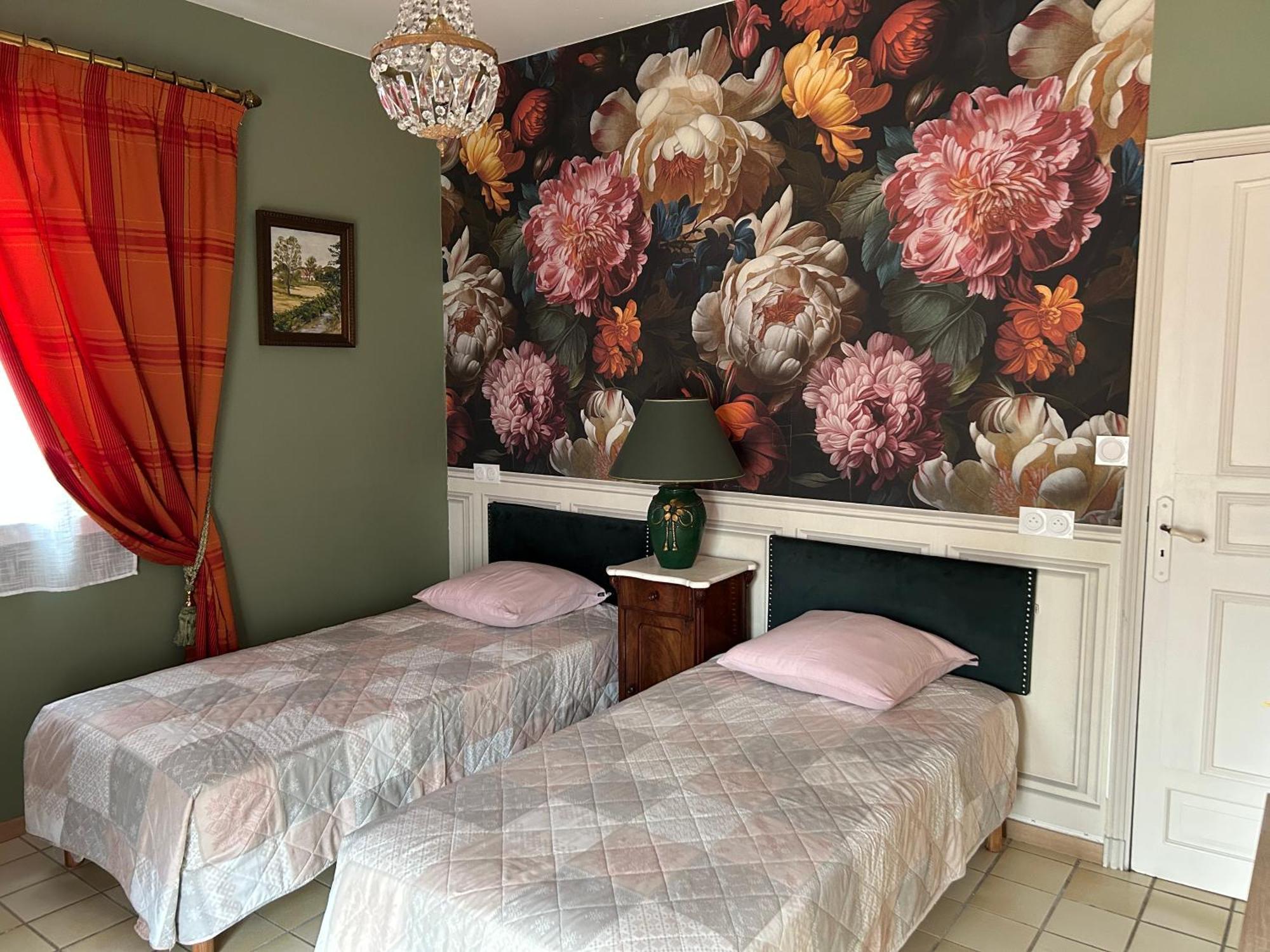מונטובן Manoir De La Gravette, Manoir Et Table D'Hotes מראה חיצוני תמונה