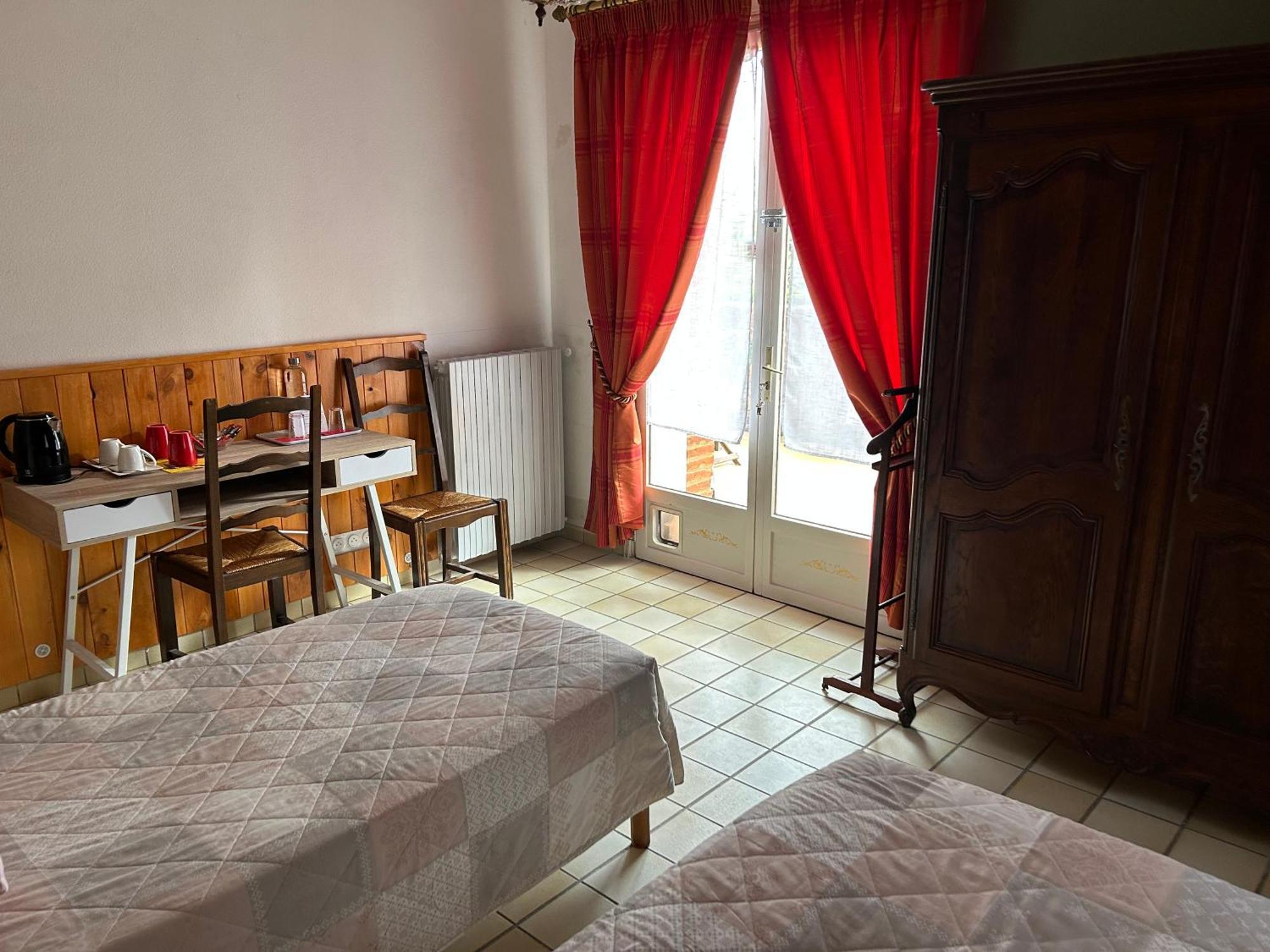 מונטובן Manoir De La Gravette, Manoir Et Table D'Hotes מראה חיצוני תמונה