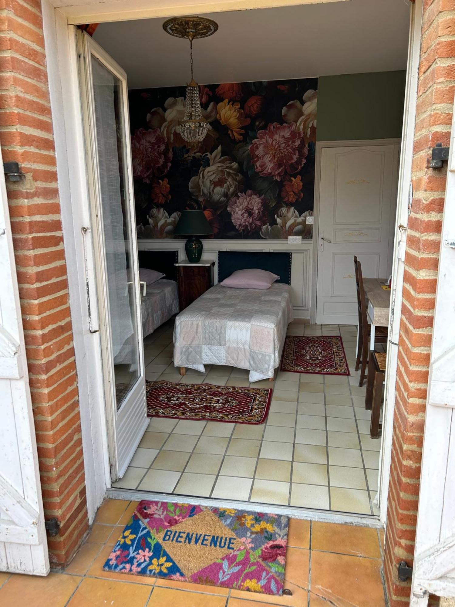מונטובן Manoir De La Gravette, Manoir Et Table D'Hotes מראה חיצוני תמונה