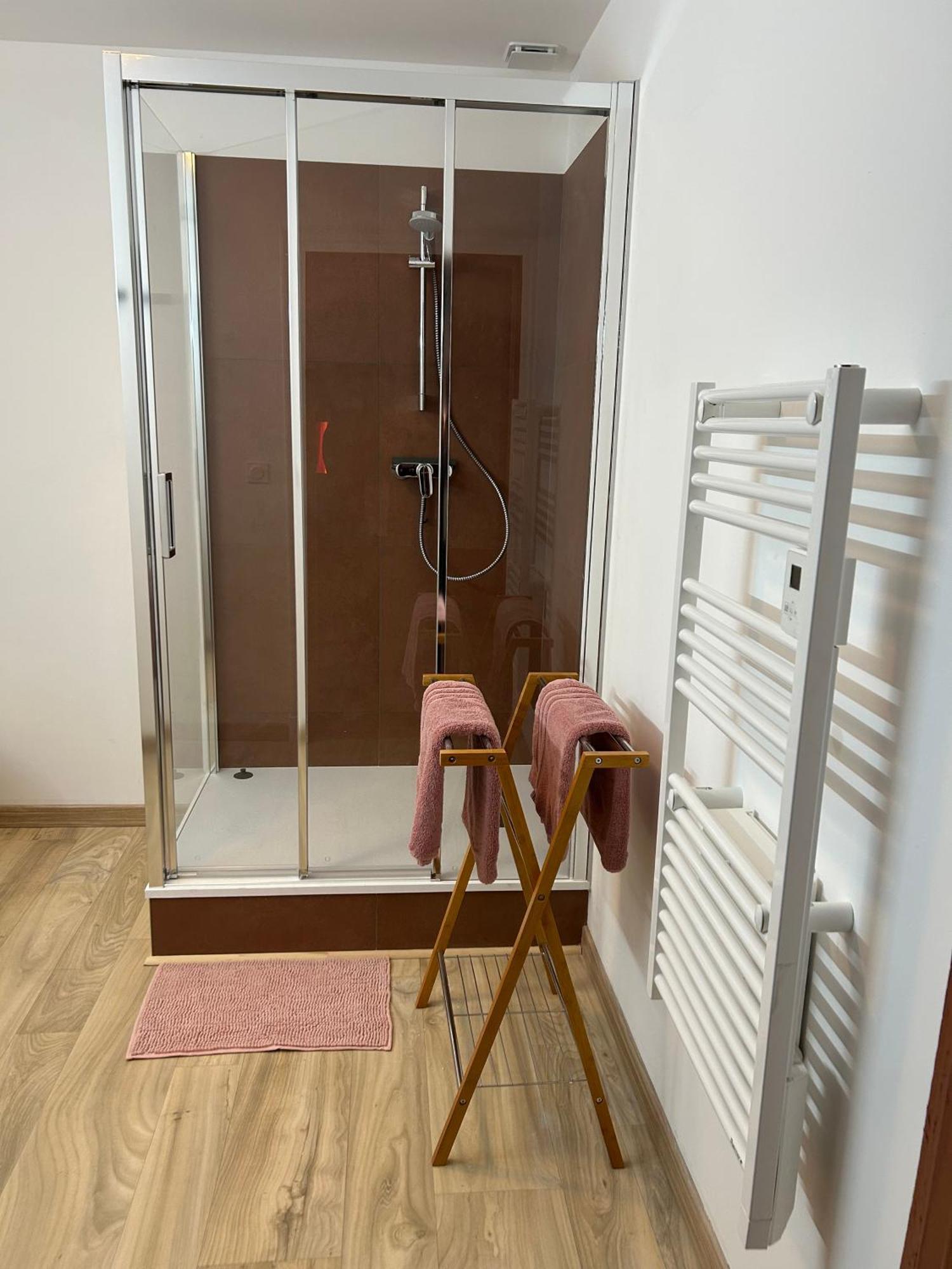 מונטובן Manoir De La Gravette, Manoir Et Table D'Hotes מראה חיצוני תמונה