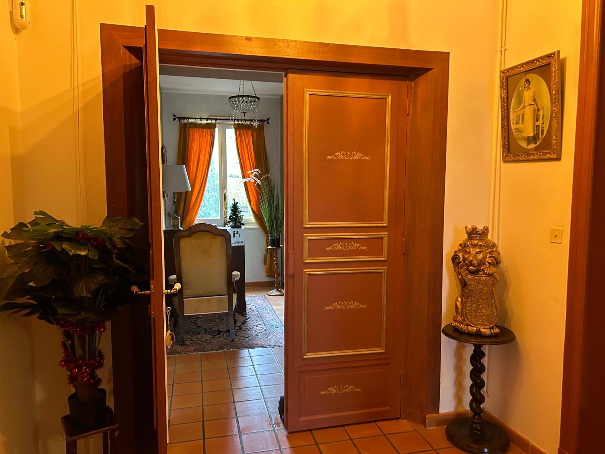 מונטובן Manoir De La Gravette, Manoir Et Table D'Hotes מראה חיצוני תמונה
