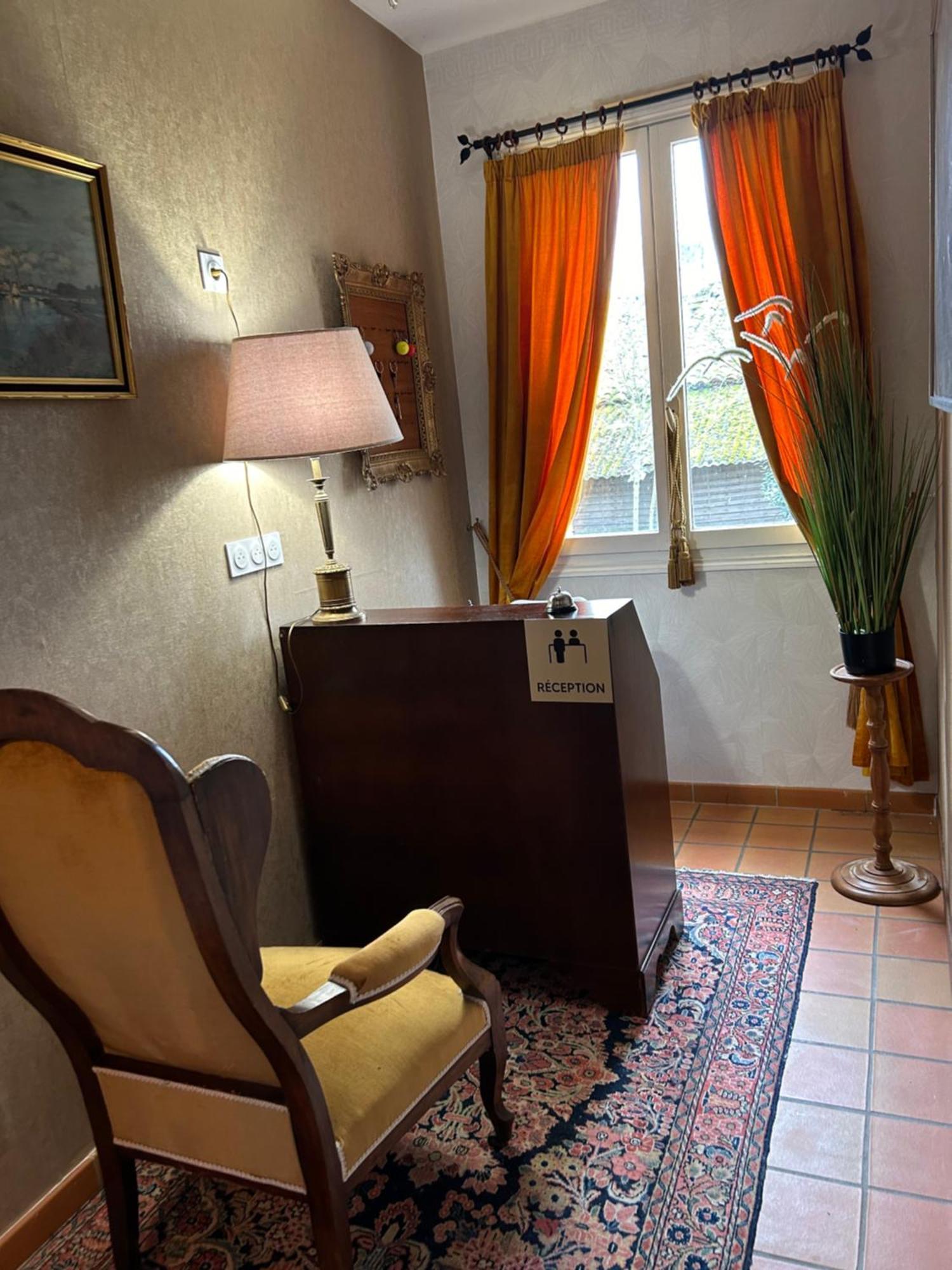 מונטובן Manoir De La Gravette, Manoir Et Table D'Hotes מראה חיצוני תמונה